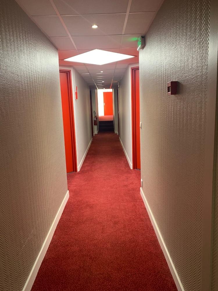 The Originals City, Hotel Nimes Costieres, Ex Inter Hotel מראה חיצוני תמונה