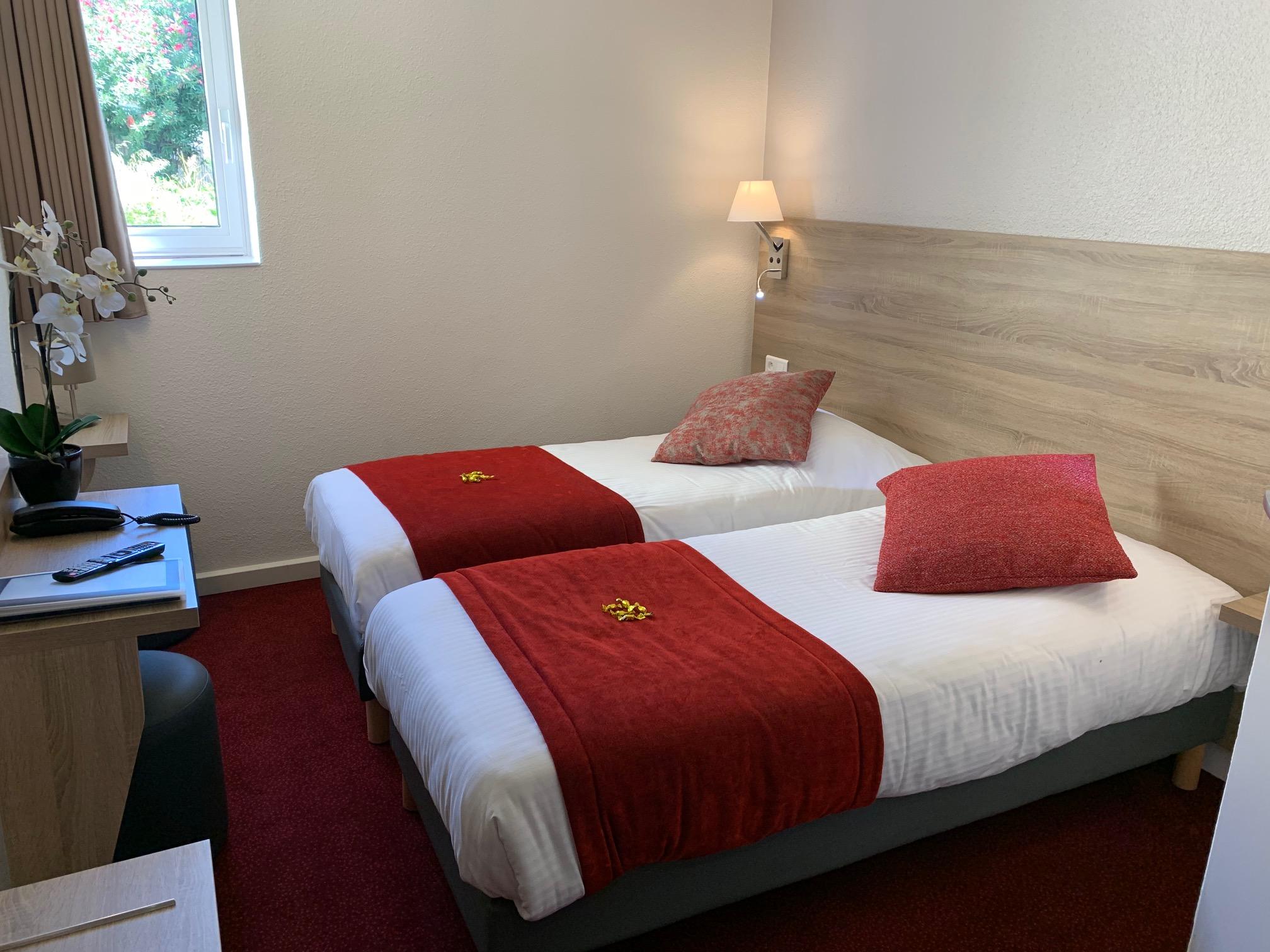 The Originals City, Hotel Nimes Costieres, Ex Inter Hotel מראה חיצוני תמונה